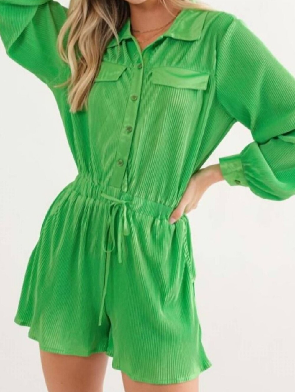 NWOT Blue B Green Pleated Button Set